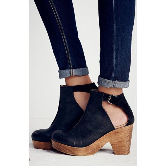 Free People Amber Orchard Platform Clog Heel Black Suede Leather EU 39